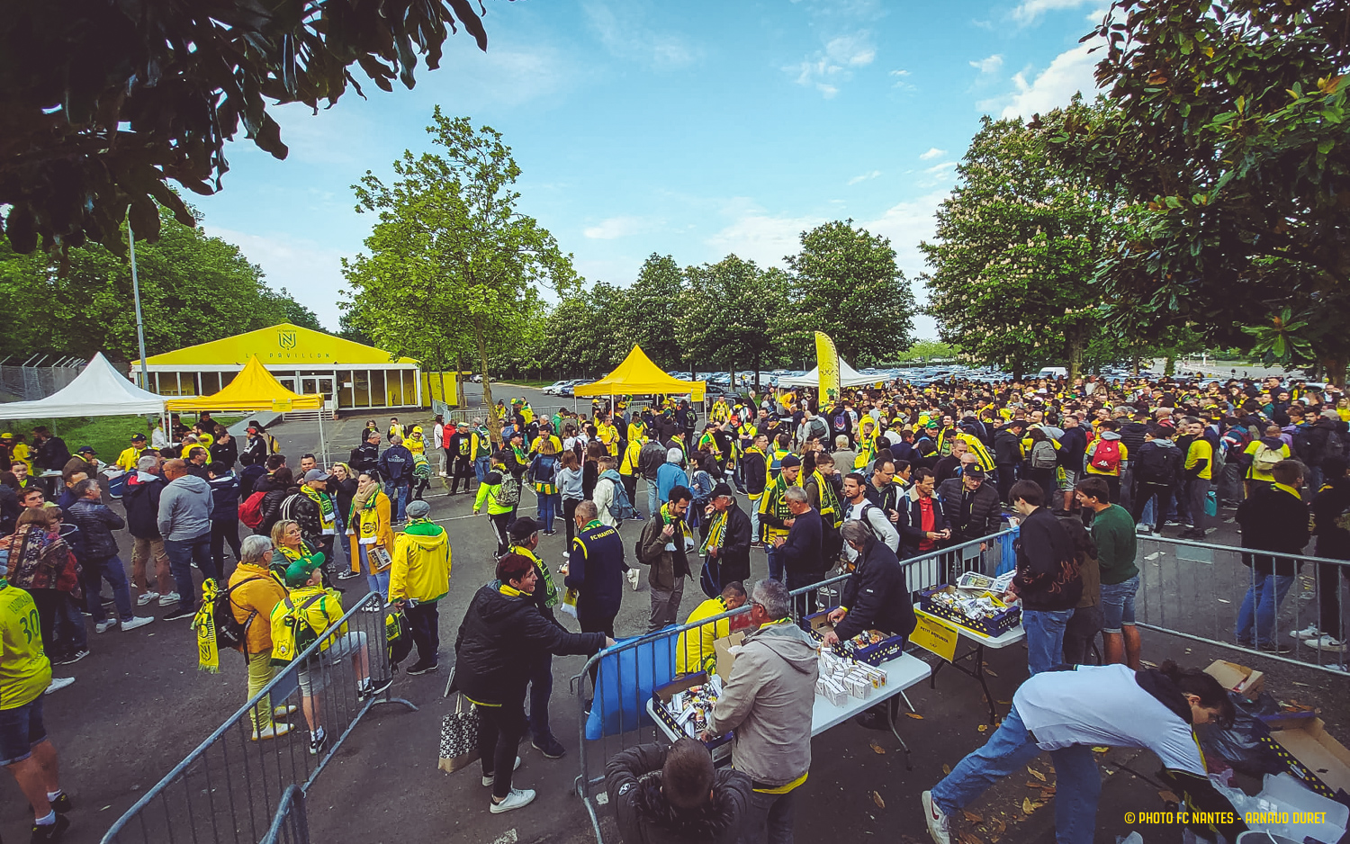 Fc Nantes Ogc Nice Fc Nantes Une Trentaine De Bus En Route Pour