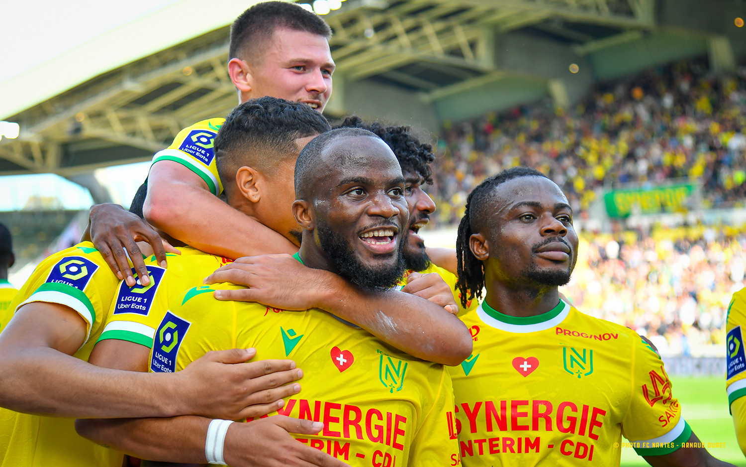 Fc Nantes Fc Nantes Stade Brestois 29 4 1 Avec Le Coeur Le Fc Nantes Renoue Avec La 